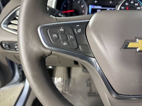 Used 2017 Chevrolet Malibu Premier w/ Premier Sun and Wheel Package FWD image 12