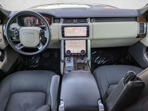 Used 2020 Land Rover Range Rover HSE image 17