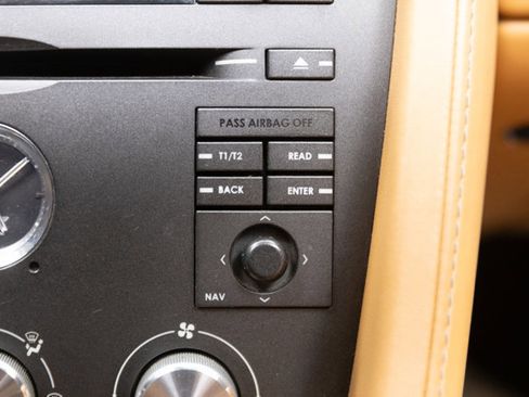 Used 2008 Aston Martin V8 Vantage Roadster image 86