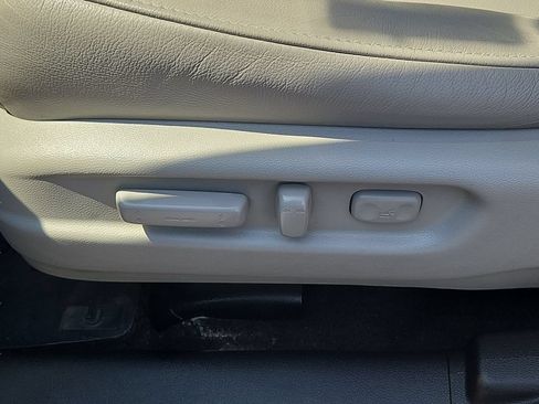 Used 2019 Honda Pilot Touring image 24