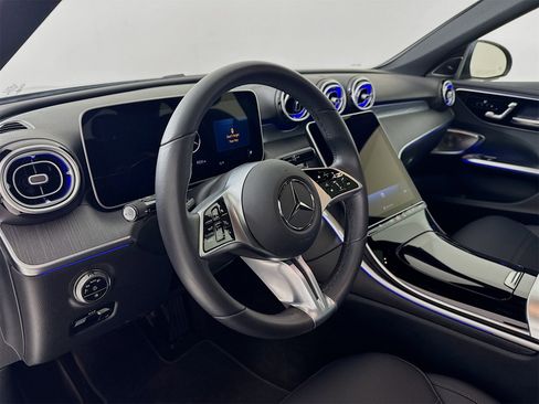 Used 2025 Mercedes-Benz C 300 4MATIC Sedan image 10