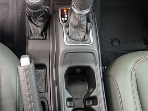 New 2025 Jeep Gladiator Mojave w/ Convenience Group image 21