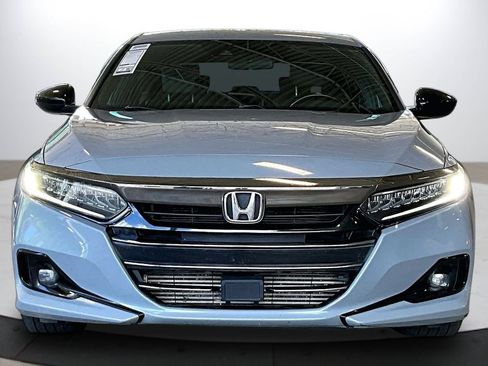 Used 2021 Honda Accord Sport image 3