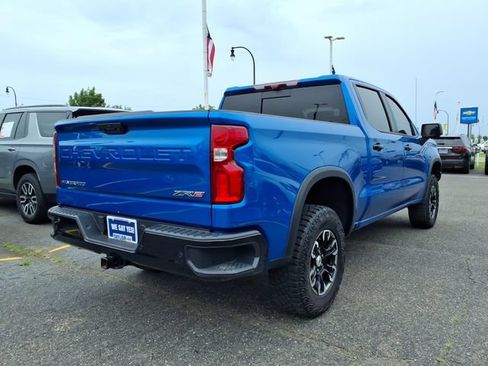Used 2023 Chevrolet Silverado 1500 ZR2 w/ Technology Package AWD/4WD image 4