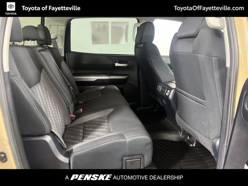 Used 2020 Toyota Tundra SR5 w/ SR5 Upgrade Package AWD/4WD image 12