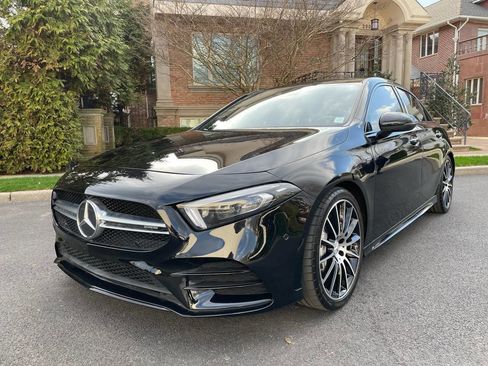 Used 2020 Mercedes-Benz A 35 AMG 4MATIC image 2