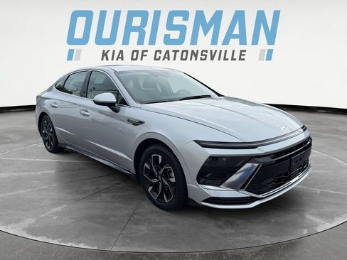 Used 2025 Hyundai Sonata SEL FWD image 1