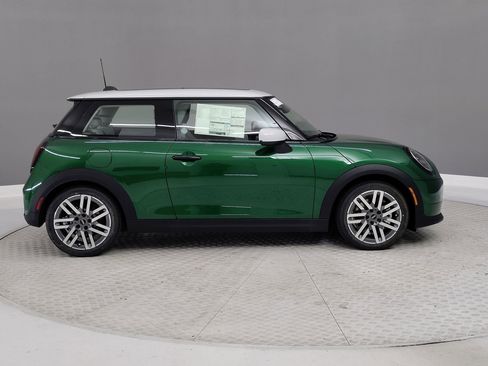 New 2026 MINI Cooper 2-Door Hardtop image 5