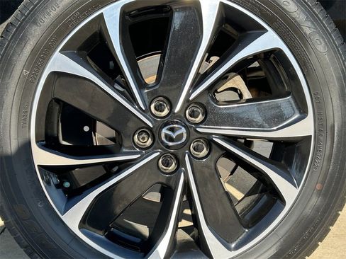 Used 2023 MAZDA CX-5 AWD 2.5 S w/ Premium Package image 9