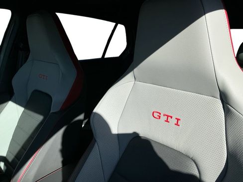 New 2026 Volkswagen GTI SE image 22