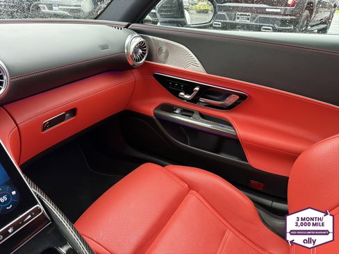 Used 2022 Mercedes-Benz SL 63 AMG 4MATIC image 24