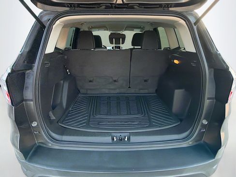 Used 2017 Ford Escape S image 12