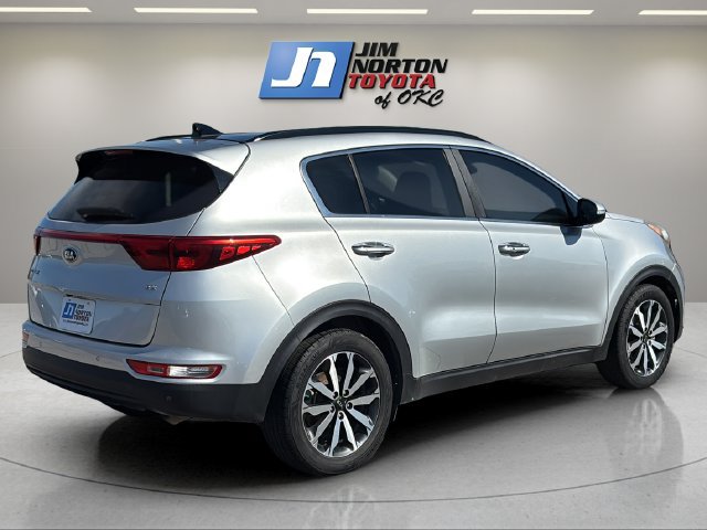 Used 2018 Kia Sportage EX w/ EX Technology Package FWD image 5