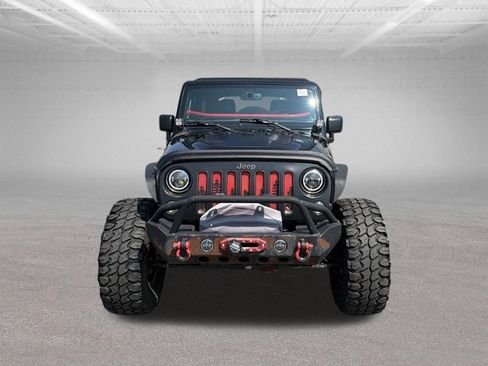 Used 2018 Jeep Wrangler Unlimited Rubicon AWD/4WD image 3