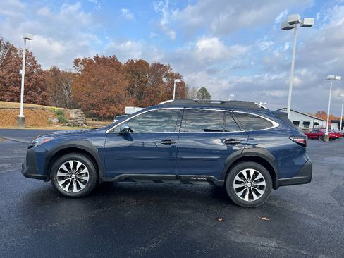 Used 2023 Subaru Outback Touring XT image 5