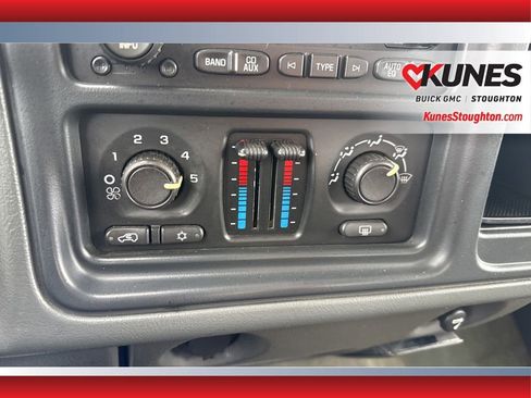 Used 2005 Chevrolet Silverado 2500 LS image 30