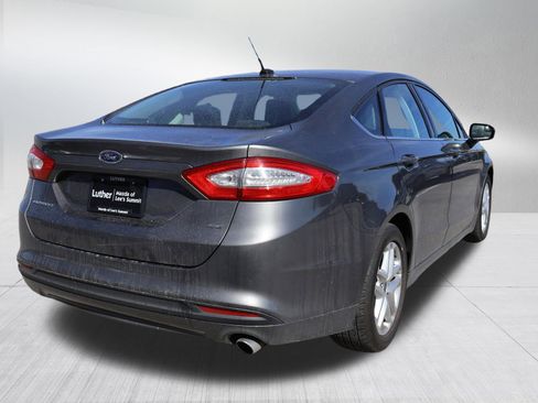 Used 2014 Ford Fusion SE image 7