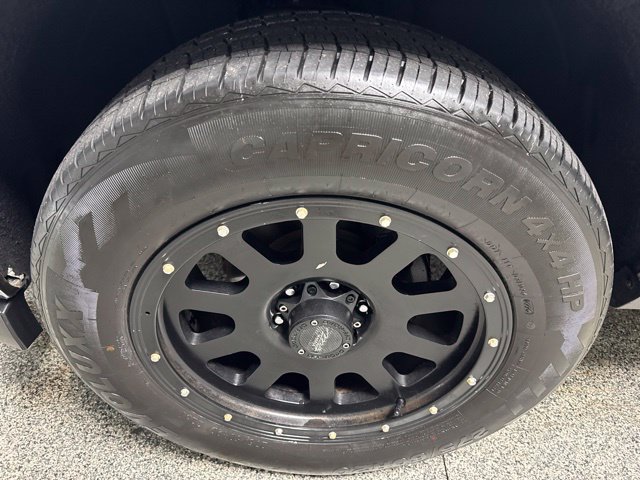 Used 2018 Chevrolet Silverado 1500 LT w/ All Star Edition AWD/4WD image 4