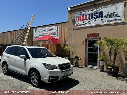 Used 2017 Subaru Forester 2.5i Touring AWD/4WD image 3