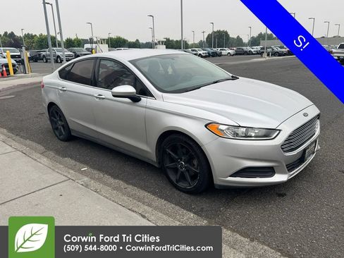Used 2013 Ford Fusion S FWD image 6