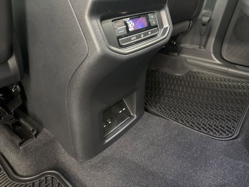 New 2026 Volkswagen Atlas Peak Edition image 28