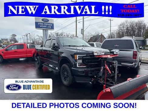 Used 2022 Ford F250 Lariat w/ Black Appearance Package image 1