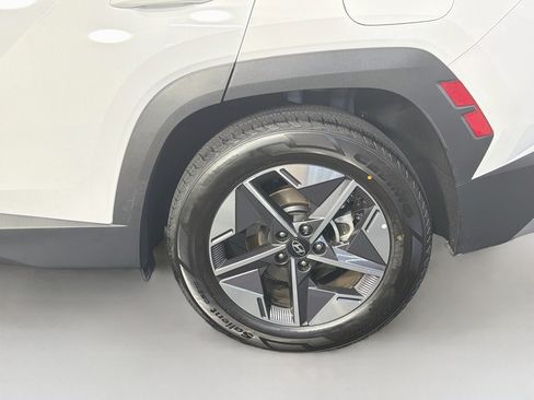 Used 2026 Hyundai Tucson SEL Plus FWD image 11