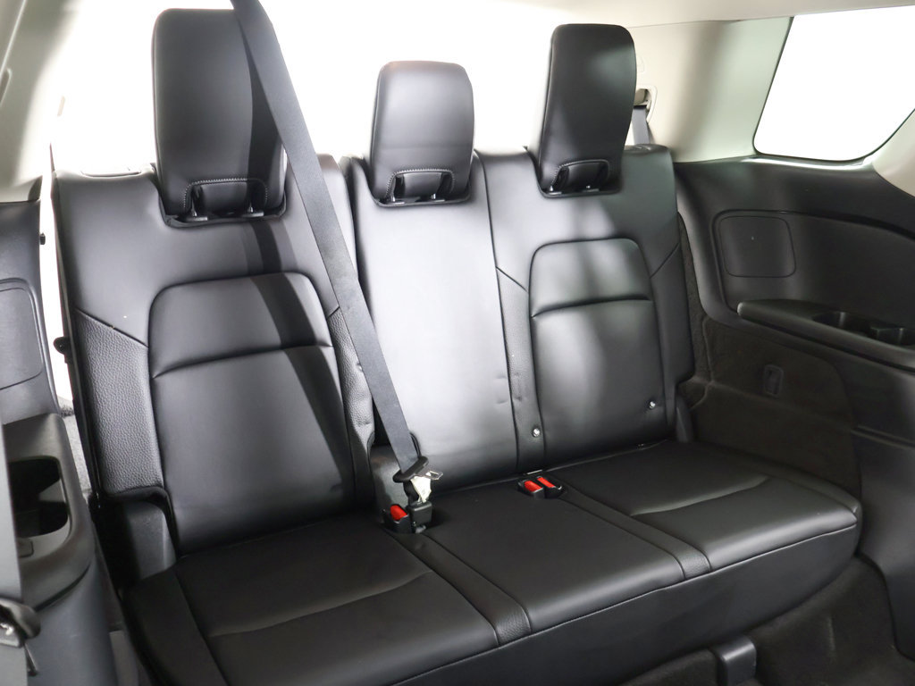Used 2024 Nissan Pathfinder SL AWD/4WD image 39