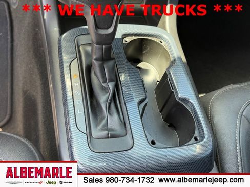 Used 2018 Chevrolet Colorado Z71 AWD/4WD image 25