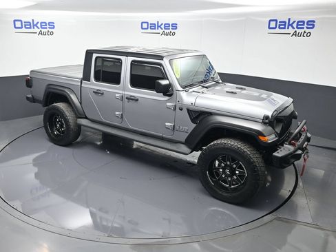 Used 2020 Jeep Gladiator Overland AWD/4WD image 48