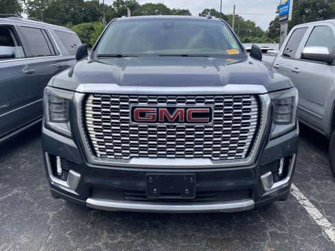 Used 2022 GMC Yukon XL Denali w/ Denali Ultimate Package AWD/4WD image 2