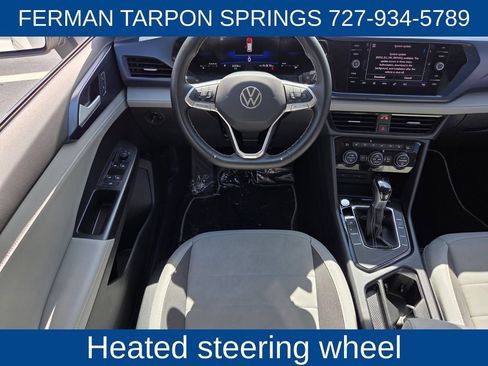 Used 2024 Volkswagen Taos SE FWD image 15