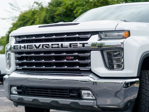 Used 2020 Chevrolet Silverado 2500 LTZ w/ LTZ Convenience Package AWD/4WD image 36