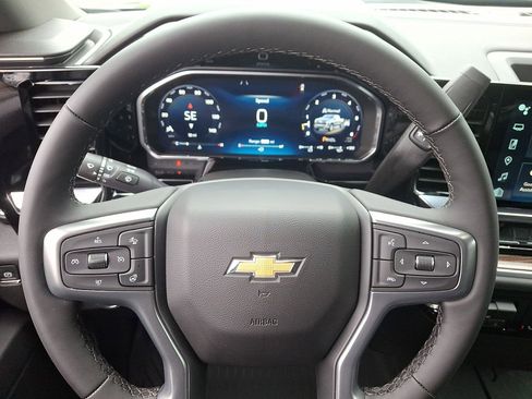 New 2026 Chevrolet Silverado 1500 LT w/ Z71 Off-Road Package AWD/4WD image 17