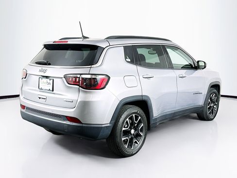 Used 2022 Jeep Compass Latitude w/ Sun and Sound Group FWD image 9