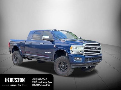 Used 2022 RAM 3500 Limited AWD/4WD image 3