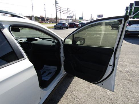 Used 2020 Subaru Crosstrek 2.0i Premium image 25