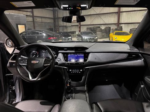 Used 2022 Cadillac XT6 Luxury image 21