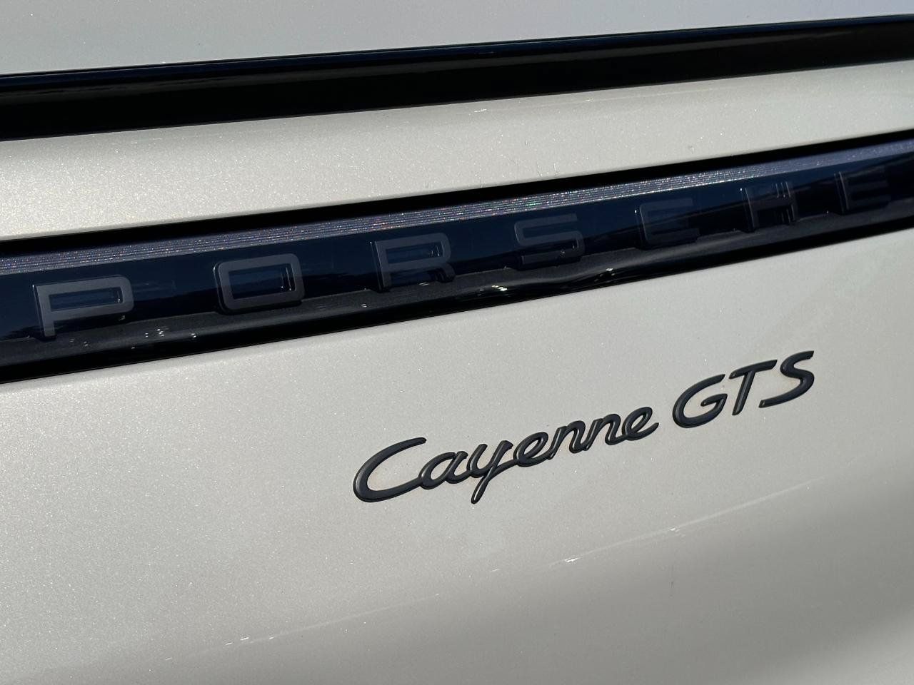 Used 2021 Porsche Cayenne GTS AWD/4WD image 34