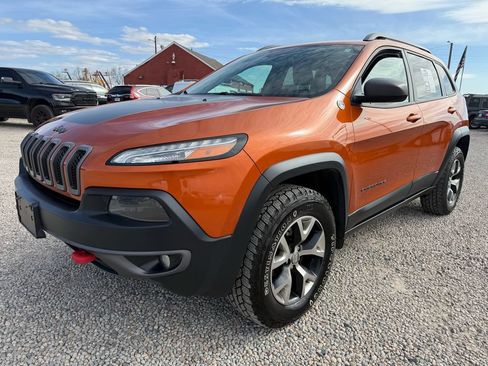 Used 2015 Jeep Cherokee Trailhawk w/ Trailer Tow Group AWD/4WD image 5