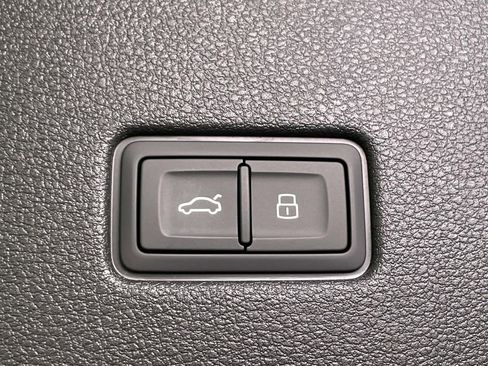 New 2026 Audi RS Q8 performance image 21