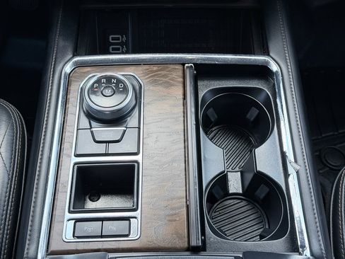 Used 2019 Ford Expedition Platinum RWD image 19
