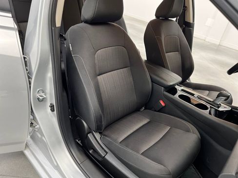 Used 2024 Nissan Altima 2.5 SV image 20