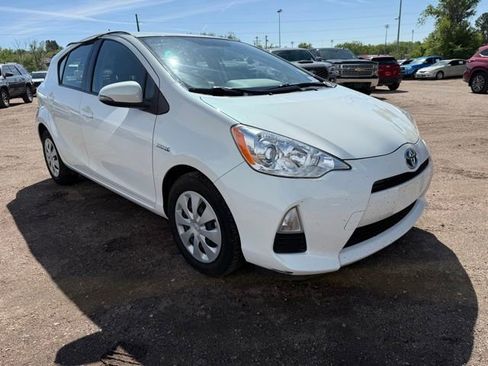 Used 2014 Toyota Prius C Two FWD image 7