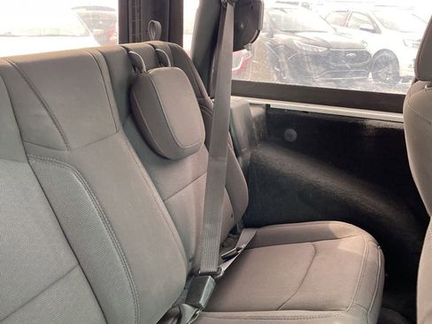 Used 2023 Jeep Wrangler Sport S image 24