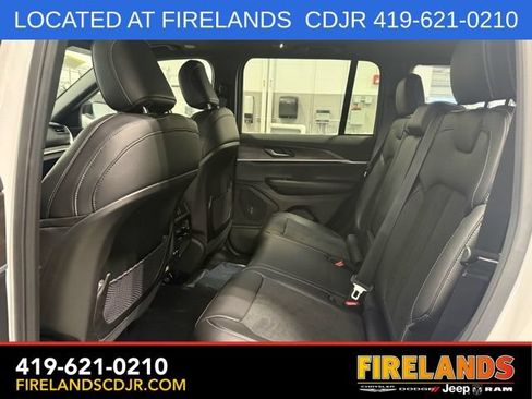 New 2026 Jeep Grand Cherokee Altitude AWD/4WD image 18