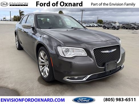 Used 2019 Chrysler 300 Limited w/ Safetytec Plus Group image 1