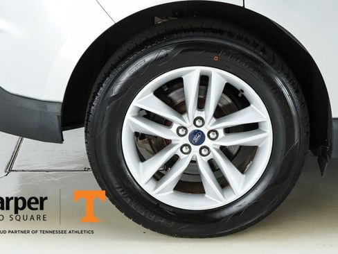 Used 2017 Ford Edge SEL w/ Equipment Group 201A AWD/4WD image 13