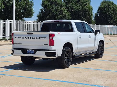 Used 2022 Chevrolet Silverado 1500 RST w/ Convenience Package II AWD/4WD image 6