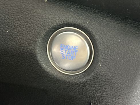 Used 2023 Hyundai Santa Fe SEL image 26